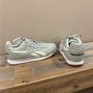 Reebok Women's Sneakers in Gray and White